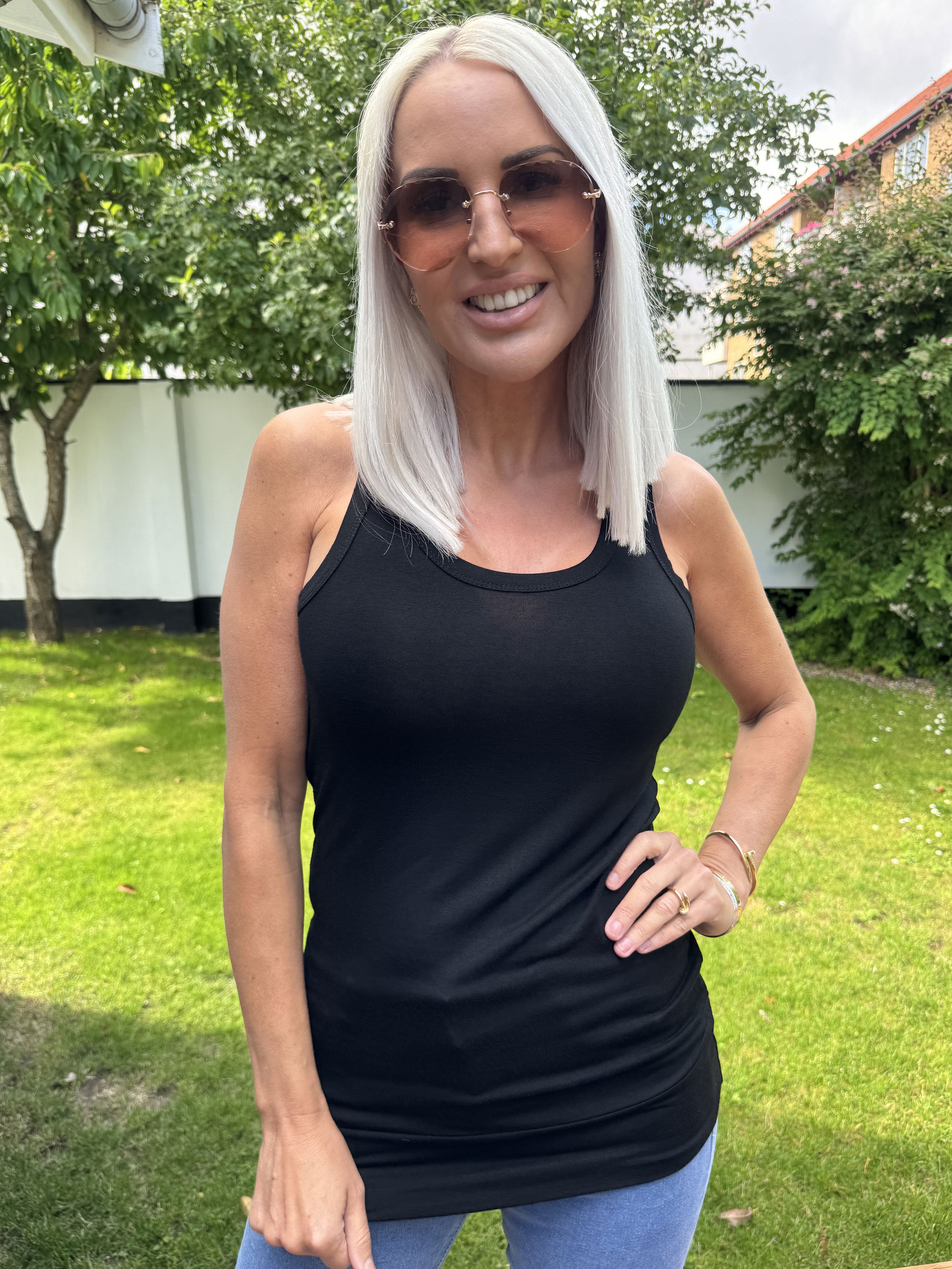 Kos - Basis top i åndbart stof